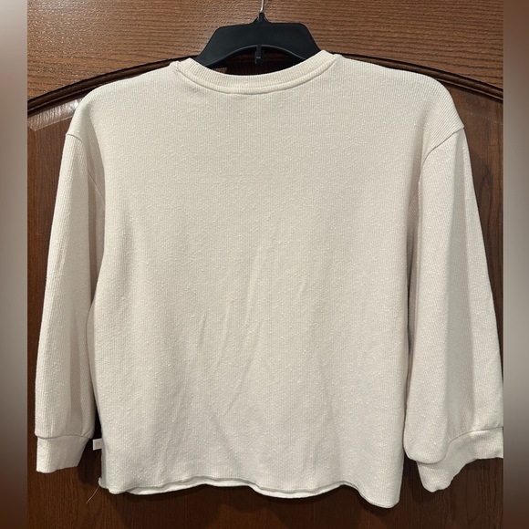 Athleta Girl Cream Waffle Knit Long Sleeve Top Kids Size L 12 - Picture 2 of 4
